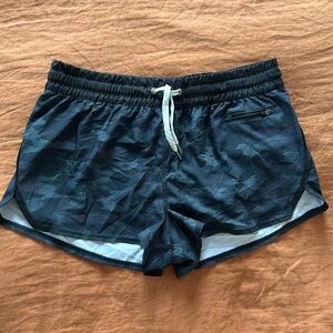 NWT VUORI RUNNING SHORT